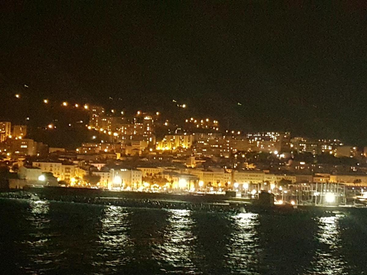 Grand Studio Route Des Sanguinaires Tres Belle Vue Mer Daire Ajaccio  Dış mekan fotoğraf